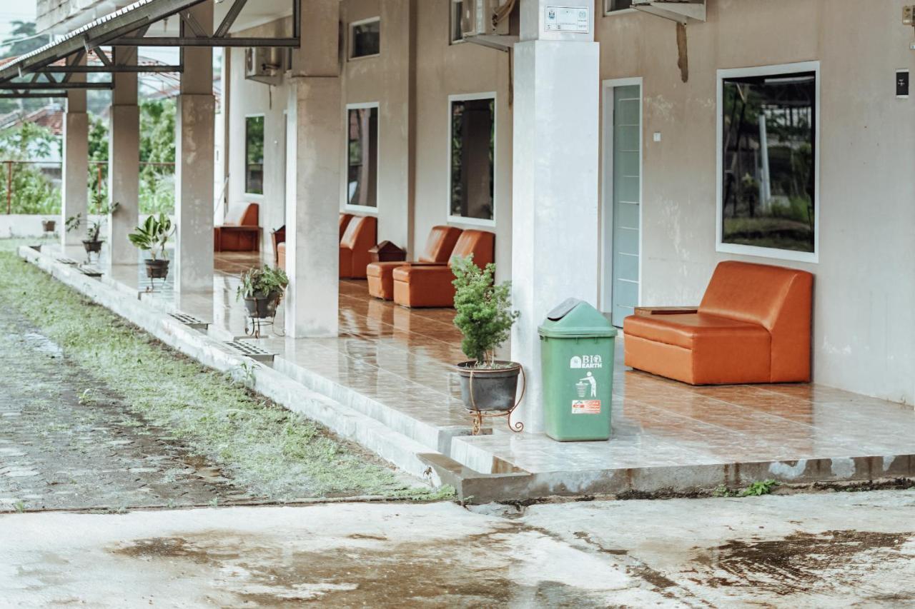 Pondok Kelapa Homestay Lampung Mitra Reddoorz Bandar Lampung Zewnętrze zdjęcie